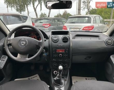 Белый Дачия Duster, объемом двигателя 1.5 л и пробегом 271 тыс. км за 10500 $, фото 15 на Automoto.ua