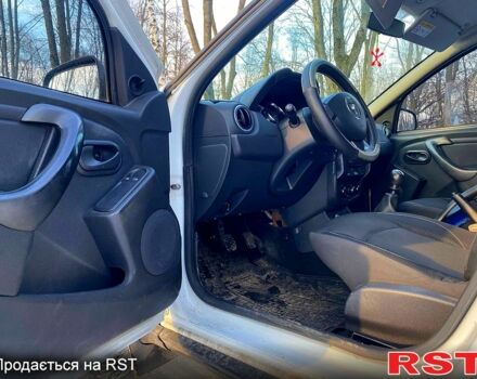 Белый Дачия Duster, объемом двигателя 1.6 л и пробегом 175 тыс. км за 10400 $, фото 6 на Automoto.ua