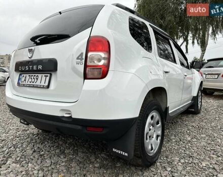 Белый Дачия Duster, объемом двигателя 1.5 л и пробегом 271 тыс. км за 10500 $, фото 2 на Automoto.ua