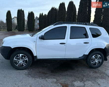 Белый Дачия Duster, объемом двигателя 1.6 л и пробегом 160 тыс. км за 9199 $, фото 3 на Automoto.ua