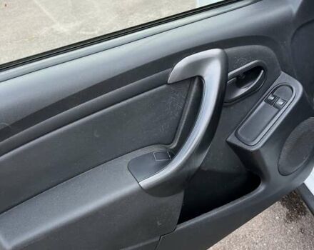 Белый Дачия Duster, объемом двигателя 1.6 л и пробегом 254 тыс. км за 10200 $, фото 37 на Automoto.ua