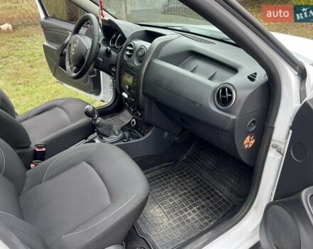 Белый Дачия Duster, объемом двигателя 1.6 л и пробегом 179 тыс. км за 9700 $, фото 10 на Automoto.ua