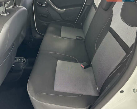 Белый Дачия Duster, объемом двигателя 1.5 л и пробегом 198 тыс. км за 11950 $, фото 19 на Automoto.ua