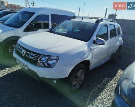 Белый Дачия Duster, объемом двигателя 1.2 л и пробегом 139 тыс. км за 9998 $, фото 5 на Automoto.ua