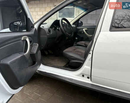 Белый Дачия Duster, объемом двигателя 1.6 л и пробегом 161 тыс. км за 9399 $, фото 8 на Automoto.ua