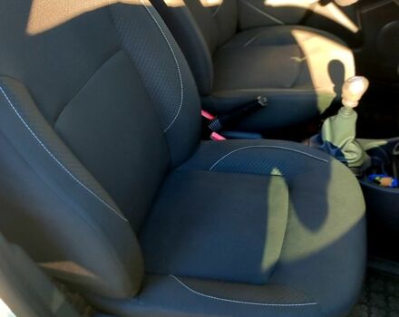 Белый Дачия Duster, объемом двигателя 1.5 л и пробегом 230 тыс. км за 10800 $, фото 3 на Automoto.ua