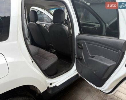 Белый Дачия Duster, объемом двигателя 1.6 л и пробегом 161 тыс. км за 9399 $, фото 11 на Automoto.ua