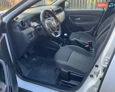 Білий Дачія Duster, об'ємом двигуна 1.5 л та пробігом 184 тис. км за 13600 $, фото 11 на Automoto.ua