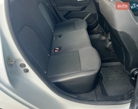 Білий Дачія Duster, об'ємом двигуна 1.5 л та пробігом 184 тис. км за 13600 $, фото 18 на Automoto.ua