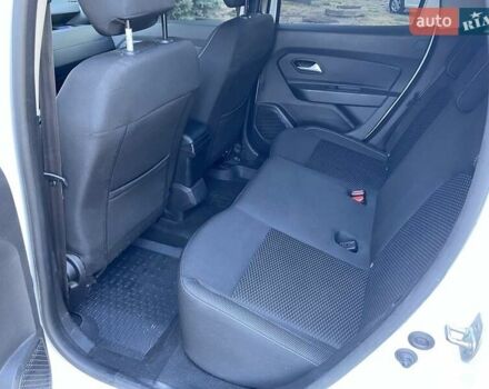Белый Дачия Duster, объемом двигателя 1.5 л и пробегом 177 тыс. км за 14400 $, фото 10 на Automoto.ua