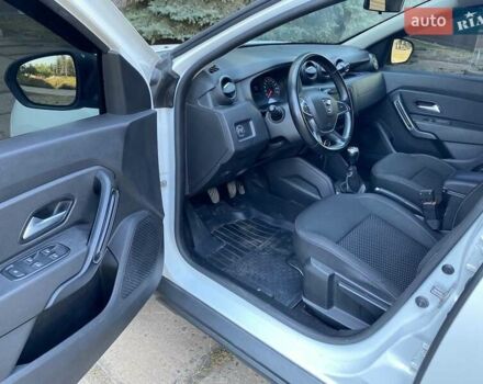 Белый Дачия Duster, объемом двигателя 1.5 л и пробегом 177 тыс. км за 14400 $, фото 7 на Automoto.ua