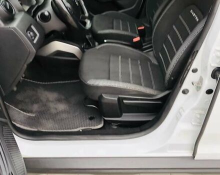 Белый Дачия Duster, объемом двигателя 1.5 л и пробегом 154 тыс. км за 15200 $, фото 18 на Automoto.ua