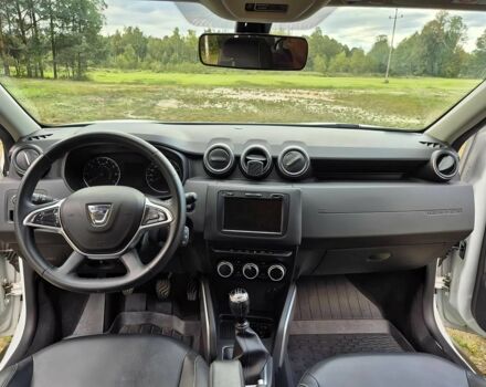 Белый Дачия Duster, объемом двигателя 1.6 л и пробегом 45 тыс. км за 7500 $, фото 7 на Automoto.ua