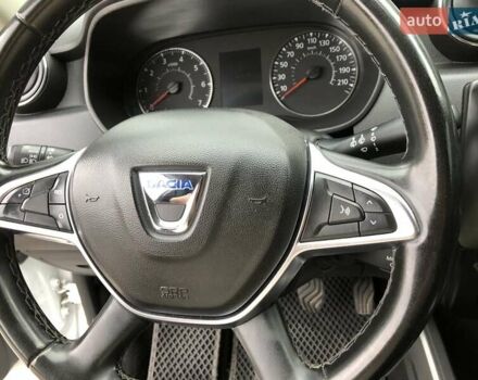 Белый Дачия Duster, объемом двигателя 1.5 л и пробегом 154 тыс. км за 15200 $, фото 23 на Automoto.ua