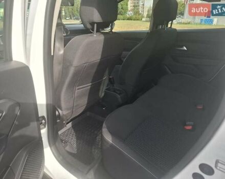 Белый Дачия Duster, объемом двигателя 1.5 л и пробегом 148 тыс. км за 16100 $, фото 15 на Automoto.ua