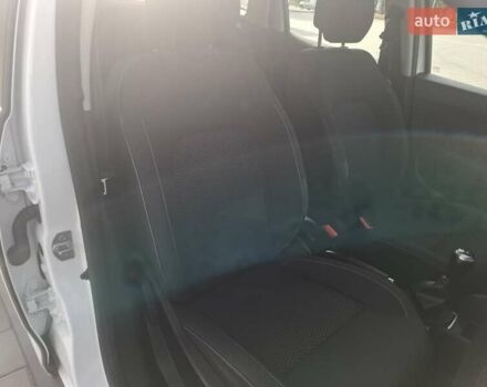 Белый Дачия Duster, объемом двигателя 1.5 л и пробегом 148 тыс. км за 16100 $, фото 21 на Automoto.ua
