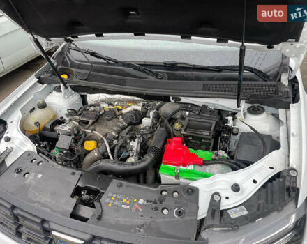 Белый Дачия Duster, объемом двигателя 1.46 л и пробегом 44 тыс. км за 17999 $, фото 6 на Automoto.ua