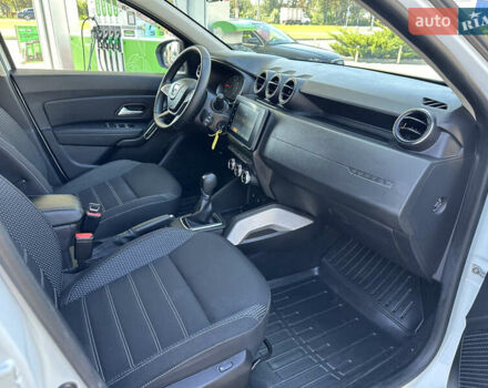 Белый Дачия Duster, объемом двигателя 1.3 л и пробегом 68 тыс. км за 15700 $, фото 12 на Automoto.ua