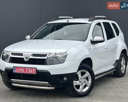 Білий Дачія Duster, об'ємом двигуна 1.6 л та пробігом 243 тис. км за 8750 $, фото 1 на Automoto.ua