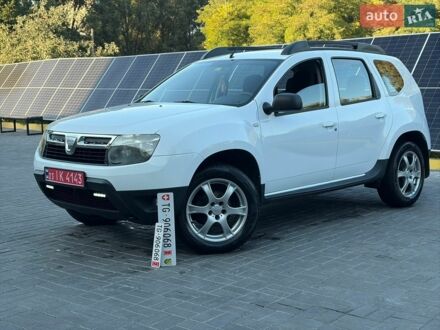 Белый Дачия Duster, объемом двигателя 1.6 л и пробегом 189 тыс. км за 8799 $, фото 1 на Automoto.ua