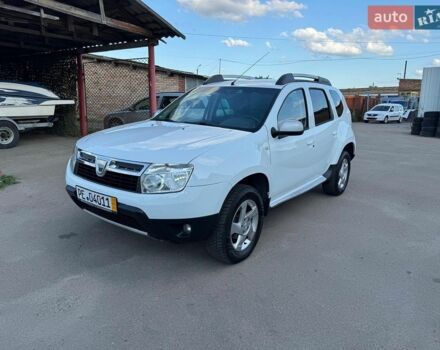 Белый Дачия Duster, объемом двигателя 1.6 л и пробегом 239 тыс. км за 7999 $, фото 1 на Automoto.ua