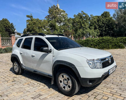 Белый Дачия Duster, объемом двигателя 1.5 л и пробегом 216 тыс. км за 7600 $, фото 1 на Automoto.ua