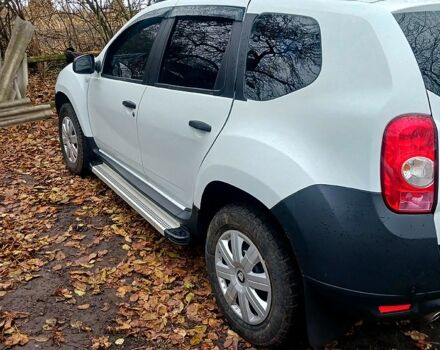 Белый Дачия Duster, объемом двигателя 1.6 л и пробегом 197 тыс. км за 7700 $, фото 1 на Automoto.ua