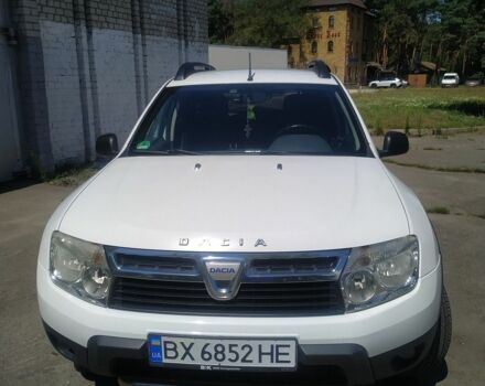 Белый Дачия Duster, объемом двигателя 1.6 л и пробегом 137 тыс. км за 8650 $, фото 1 на Automoto.ua