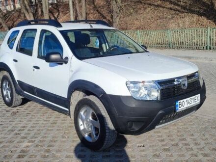Белый Дачия Duster, объемом двигателя 1.6 л и пробегом 211 тыс. км за 9150 $, фото 1 на Automoto.ua