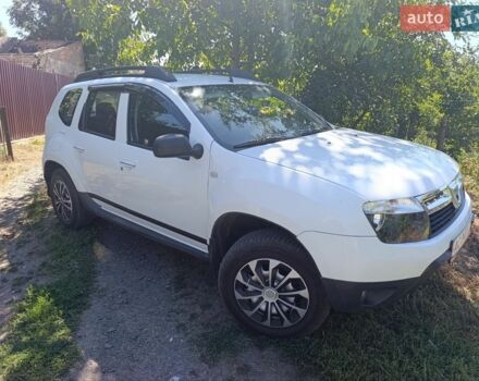 Белый Дачия Duster, объемом двигателя 1.6 л и пробегом 211 тыс. км за 7500 $, фото 1 на Automoto.ua