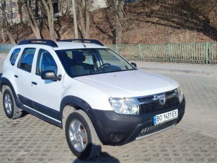 Белый Дачия Duster, объемом двигателя 1.6 л и пробегом 211 тыс. км за 8999 $, фото 1 на Automoto.ua