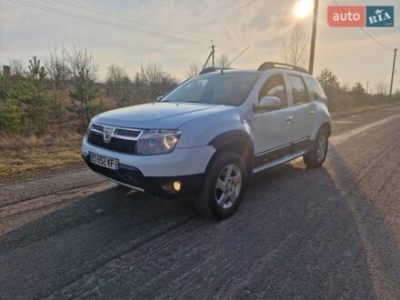 Белый Дачия Duster, объемом двигателя 1.5 л и пробегом 145 тыс. км за 10499 $, фото 1 на Automoto.ua