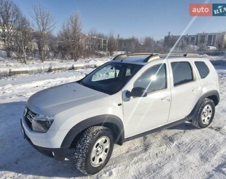 Белый Дачия Duster, объемом двигателя 1.5 л и пробегом 122 тыс. км за 9700 $, фото 1 на Automoto.ua
