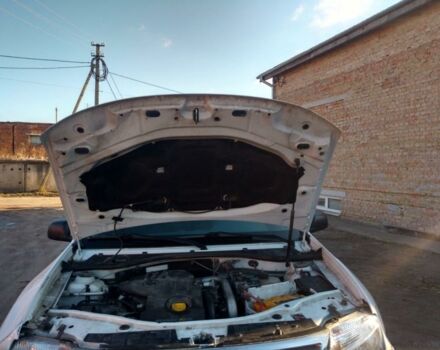 Белый Дачия Duster, объемом двигателя 1.5 л и пробегом 134 тыс. км за 6500 $, фото 1 на Automoto.ua