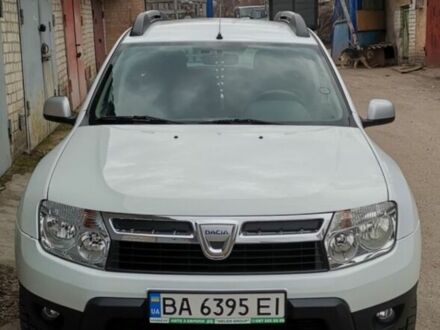 Белый Дачия Duster, объемом двигателя 1.5 л и пробегом 177 тыс. км за 10200 $, фото 1 на Automoto.ua