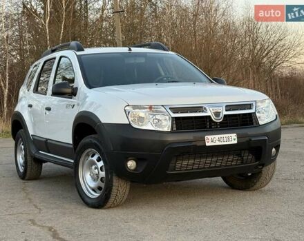 Білий Дачія Duster, об'ємом двигуна 1.5 л та пробігом 182 тис. км за 8999 $, фото 1 на Automoto.ua