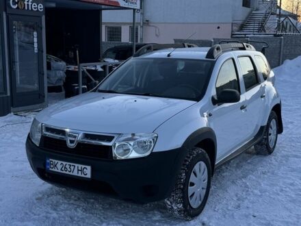 Белый Дачия Duster, объемом двигателя 1.6 л и пробегом 234 тыс. км за 7900 $, фото 1 на Automoto.ua
