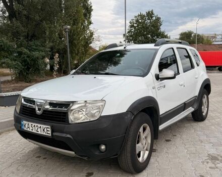 Білий Дачія Duster, об'ємом двигуна 1.6 л та пробігом 308 тис. км за 8000 $, фото 1 на Automoto.ua