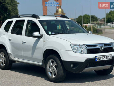 Белый Дачия Duster, объемом двигателя 1.6 л и пробегом 127 тыс. км за 8750 $, фото 1 на Automoto.ua
