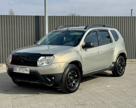 Белый Дачия Duster, объемом двигателя 1.5 л и пробегом 460 тыс. км за 8000 $, фото 1 на Automoto.ua