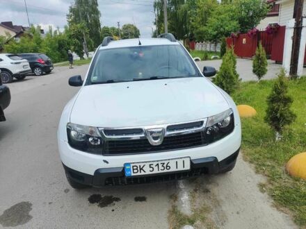Дачия Duster 2012 в Рокитное на Automoto.ua Белый Дачия Duster, объемом двигателя 1.6 л и пробегом 226 тыс. км за 7500 $, фото 1 на Automoto.ua