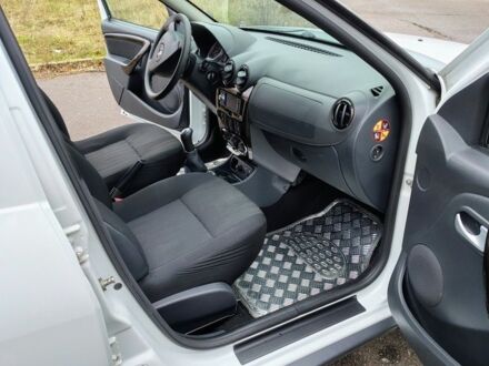 Дачия Duster 2012 в Кривом Роге на Automoto.ua Белый Дачия Duster, объемом двигателя 0 л и пробегом 201 тыс. км за 8000 $, фото 1 на Automoto.ua
