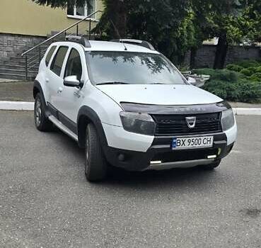 Білий Дачія Duster, об'ємом двигуна 1.6 л та пробігом 275 тис. км за 6999 $, фото 1 на Automoto.ua