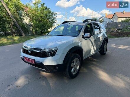 Белый Дачия Duster, объемом двигателя 1.6 л и пробегом 203 тыс. км за 9900 $, фото 1 на Automoto.ua