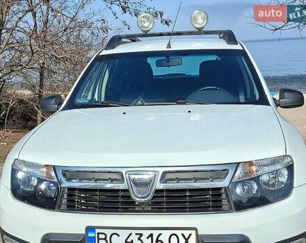 Белый Дачия Duster, объемом двигателя 1.5 л и пробегом 155 тыс. км за 7500 $, фото 1 на Automoto.ua