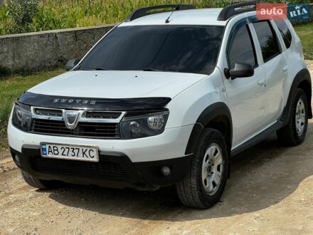 Білий Дачія Duster, об'ємом двигуна 1.46 л та пробігом 270 тис. км за 7800 $, фото 1 на Automoto.ua