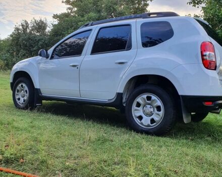 Белый Дачия Duster, объемом двигателя 1.6 л и пробегом 268 тыс. км за 10300 $, фото 1 на Automoto.ua