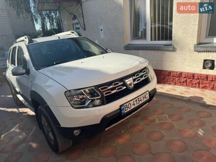 Белый Дачия Duster, объемом двигателя 1.5 л и пробегом 214 тыс. км за 11000 $, фото 1 на Automoto.ua