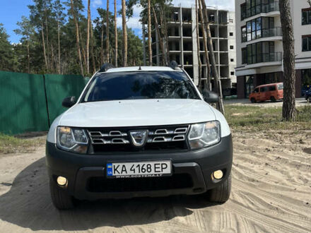 Дачия Duster 2015 в Буче на Automoto.ua Белый Дачия Duster, объемом двигателя 1.5 л и пробегом 175 тыс. км за 11800 $, фото 1 на Automoto.ua