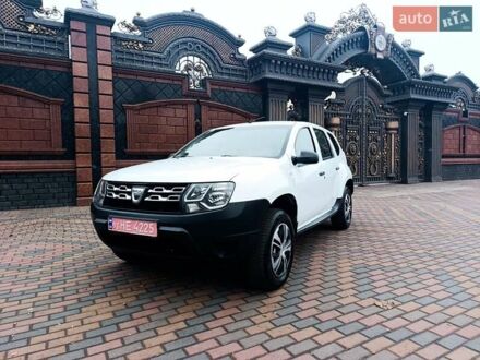Белый Дачия Duster, объемом двигателя 1.6 л и пробегом 214 тыс. км за 8799 $, фото 1 на Automoto.ua